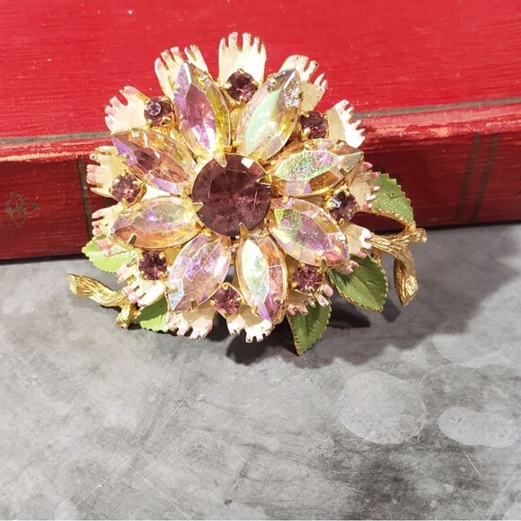 Vintage Brooch Purple Clear Stones